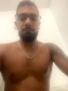 Snapshot of misteriosoa351 chatting on October 7, 12:48 am misteriosoa351 online show from October 7, 12:48 am