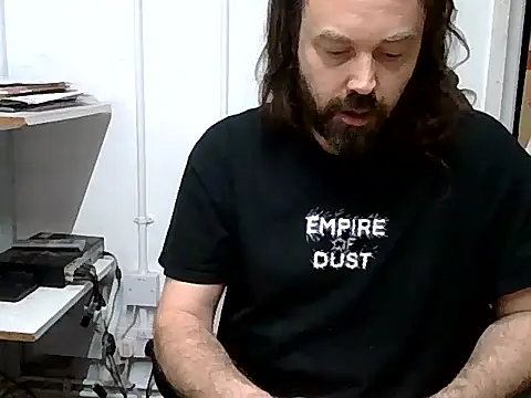 rogerevenmore online show from December 20, 7:37 am