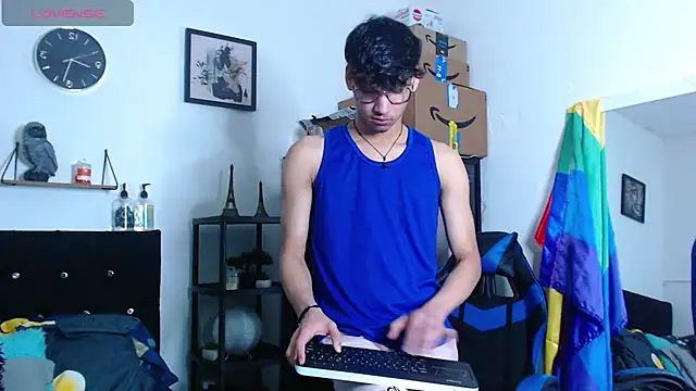 Gael Jones online show from September 28, 2:26 pm