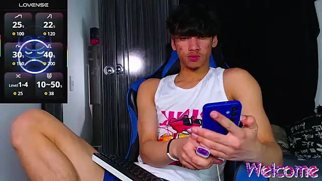 Gael Jones online show from December 18, 5:14 am