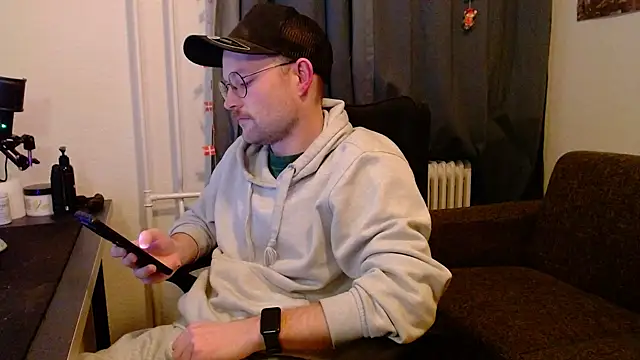 ChefDeLust online show from December 18, 3:52 pm