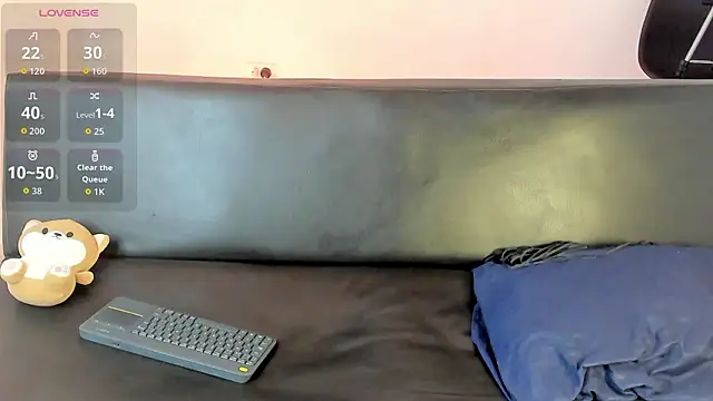 zarek lux online show from March 27, 1:23 pm