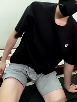 Snapshot of CYCYCYCYCY chatting on September 27, 2:04 pm CYCYCYCYCY online show from September 27, 2:04 pm