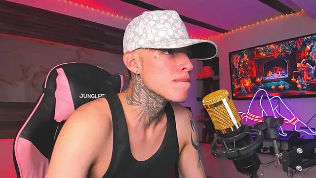 conor 2004 online show from December 2, 3:31 am