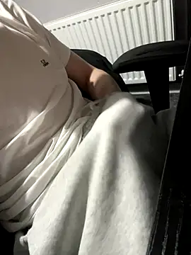 BigDJ9  online show from December 15, 5:10 pm