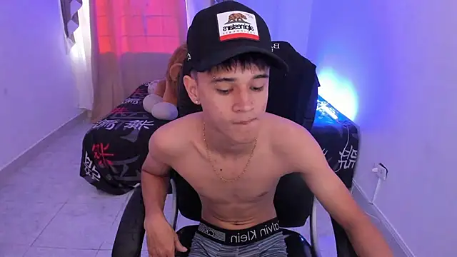 Aron Boyy online show from February 5, 9:22 pm