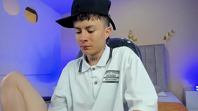 Nascary Fox online show from April 10, 2:57 pm