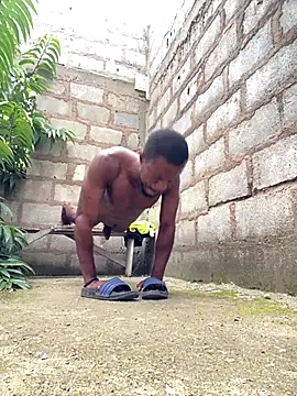 Makemecum634941 online show from October 6, 8:30 am