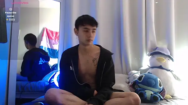 Noah Blaze online show from September 12, 3:45 pm