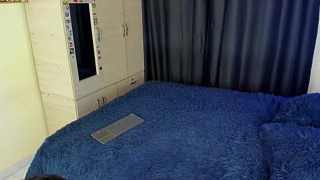 Dark luckyyy online show from September 9, 9:46 pm