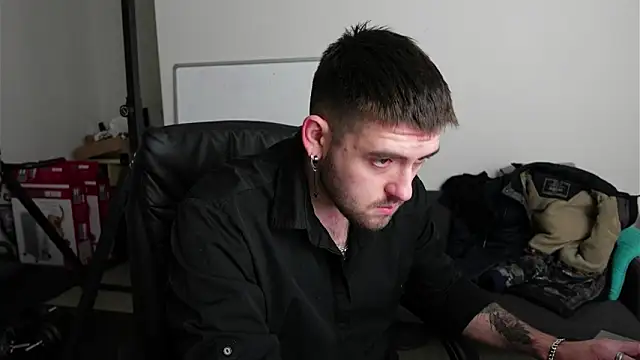 Mike Platano online show from December 13, 8:26 pm