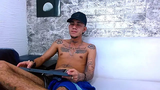 tattoos22 online show from November 29, 8:33 pm