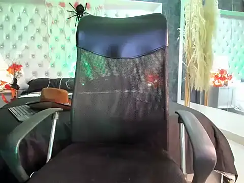Snapshot of JhosuaCollins_ chatting on October 23, 2:53 pm JhosuaCollins  online show from October 23, 2:53 pm
