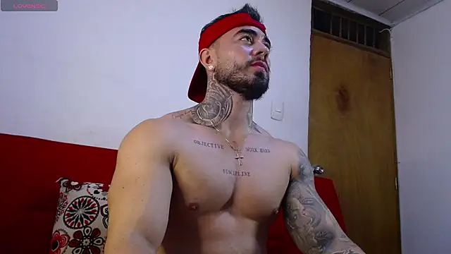 tommyblessd1 online show from April 7, 6:02 am