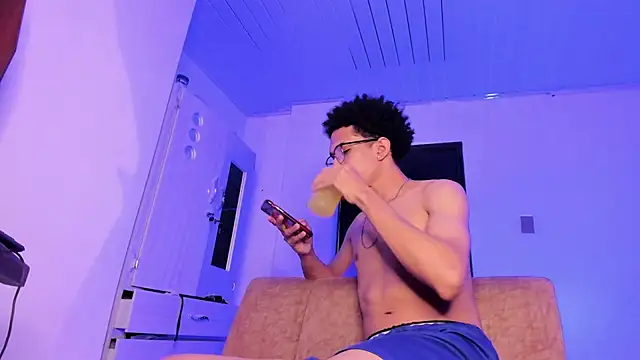 Cj davis  online show from April 8, 3:51 am