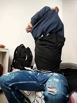 Snapshot of _yefez chatting on September 30, 3:15 pm  yefez online show from September 30, 3:15 pm