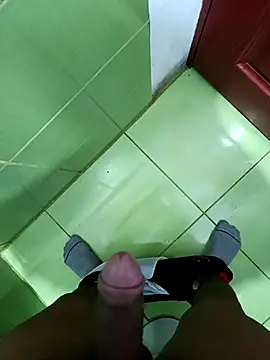 Snapshot of Geminis_95 chatting on September 24, 8:24 am Geminis 95 online show from September 24, 8:24 am