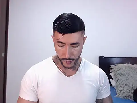 andrea de lucaa online show from November 29, 4:36 am