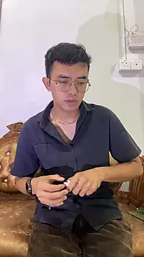 Snapshot of rand1101 chatting on October 17, 6:34 pm rand1101 online show from October 17, 6:34 pm