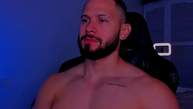 andrewcorey1 online show from October 19, 11:13 am