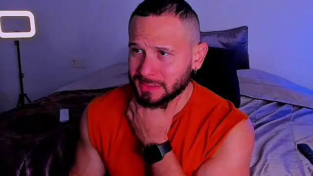 andrewcorey1 online show from October 28, 11:23 am