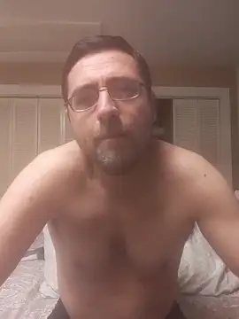 Gearsuit online show from March 29, 10:15 am