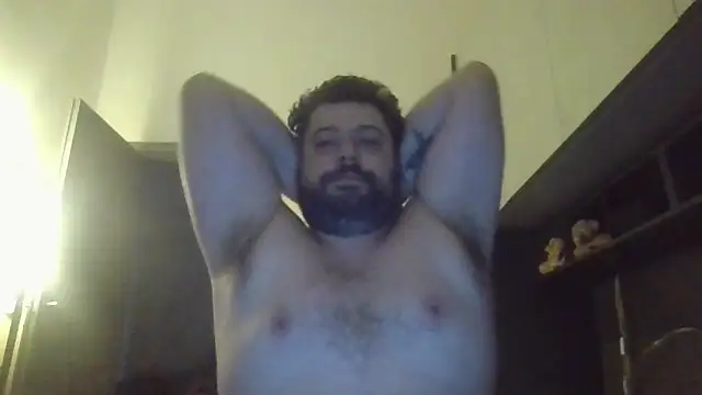 Snapshot of giuseppelovisi85 chatting on October 3, 6:18 am giuseppelovisi85 online show from October 3, 6:18 am