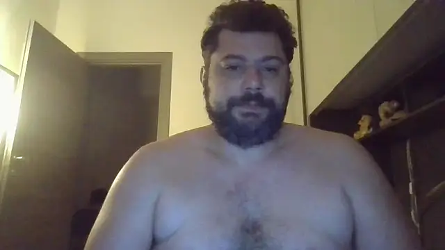 Snapshot of giuseppelovisi85 chatting on October 12, 5:34 am giuseppelovisi85 online show from October 12, 5:34 am