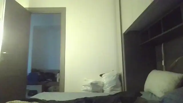 Snapshot of giuseppelovisi85 chatting on October 20, 8:02 pm giuseppelovisi85 online show from October 20, 8:02 pm