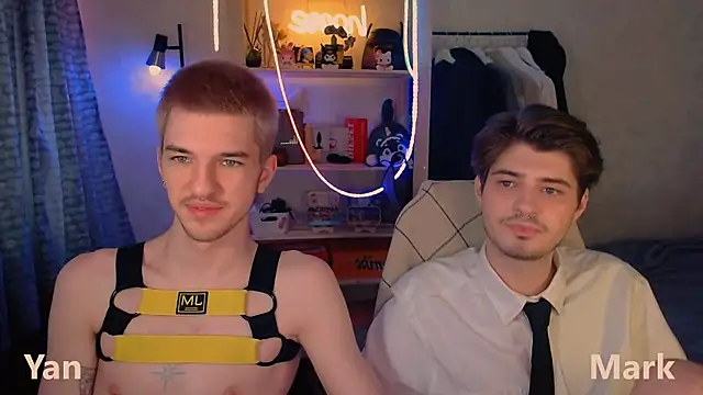 itsyanbb online show from December 19, 6:43 am