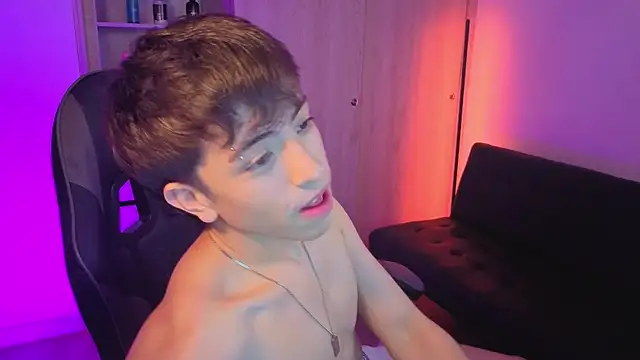 onlinenico online show from November 12, 11:20 pm