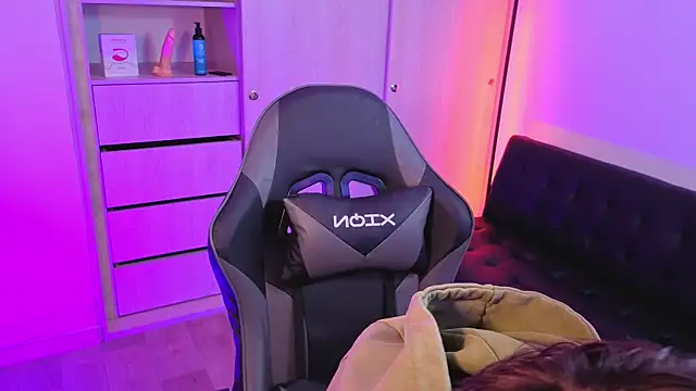 onlinenico online show from September 26, 9:56 pm