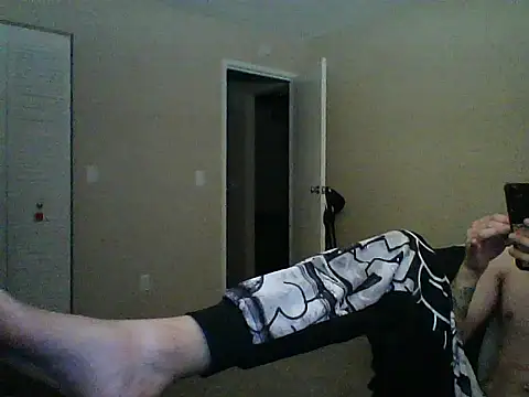 Snapshot of latinosatiro94 chatting on September 11, 8:35 am latinosatiro94 online show from September 11, 8:35 am