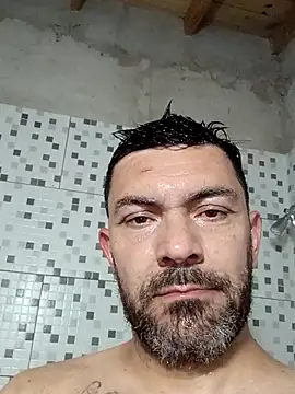 Snapshot of Alex_404040 chatting on October 30, 10:44 pm Alex 404040 online show from October 30, 10:44 pm