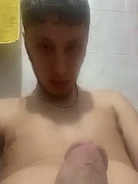 Snapshot of efeeee35 chatting on September 10, 7:45 pm efeeee35 online show from September 10, 7:45 pm