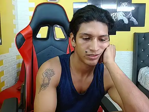 bull cam online show from December 3, 2:06 am