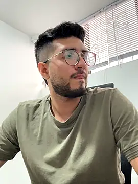 Snapshot of bryXonStorm chatting on September 8, 9:36 pm bryXonStorm online show from September 8, 9:36 pm