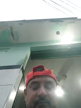 Snapshot of andrerj22 chatting on October 7, 8:35 pm andrerj22 online show from October 7, 8:35 pm