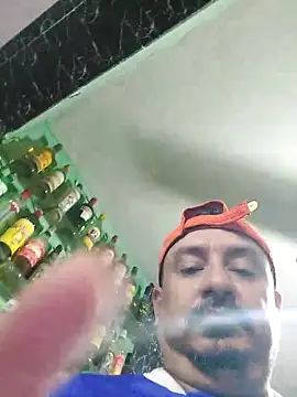 Snapshot of andrerj22 chatting on October 8, 8:35 pm andrerj22 online show from October 8, 8:35 pm