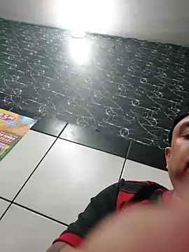 Snapshot of andrerj22 chatting on October 24, 9:16 pm andrerj22 online show from October 24, 9:16 pm