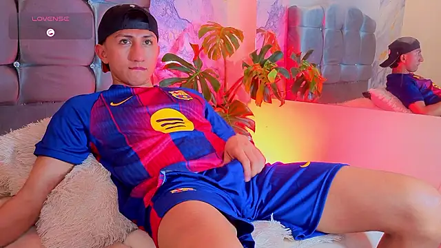 oliver mr  online show from March 26, 8:46 pm