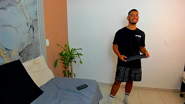  online show from October 26, 2:08 pm