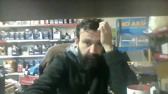 Snapshot of vihand22 chatting on October 14, 6:42 am vihand22 online show from October 14, 6:42 am