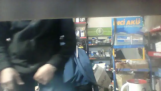 Snapshot of vihand22 chatting on October 4, 7:24 am vihand22 online show from October 4, 7:24 am