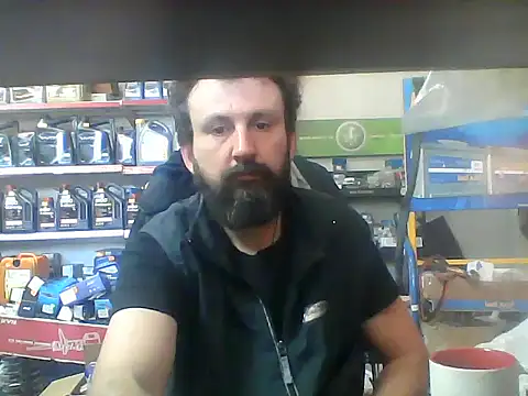 Snapshot of vihand22 chatting on September 12, 9:53 am vihand22 online show from September 12, 9:53 am