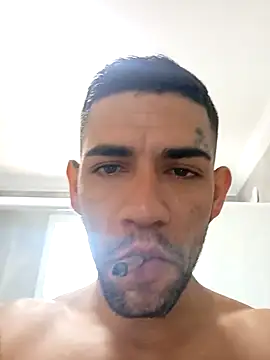 Snapshot of xirie98 chatting on September 29, 12:35 pm xirie98 online show from September 29, 12:35 pm