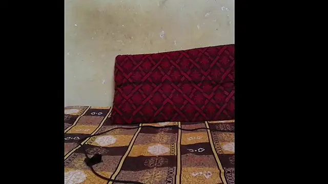 riyamore9623 online show from October 11, 9:46 am