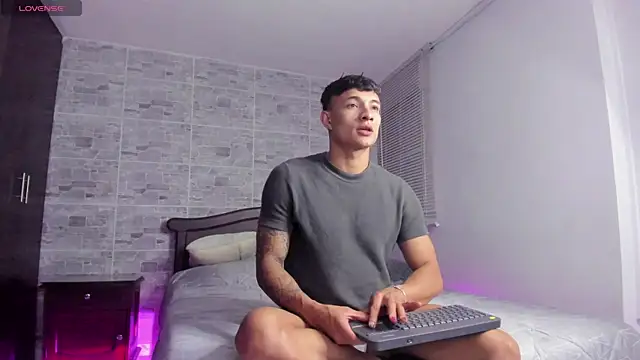 DavisFirb online show from November 20, 2:44 am