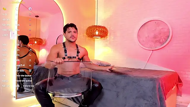 Snapshot of thiago_mercer chatting on September 17, 11:33 am thiago mercer online show from September 17, 11:33 am