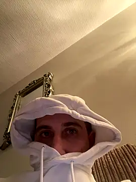 FiguralBeverage online show from October 11, 10:03 pm